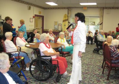 Elivs serenades the ladies - May 2014